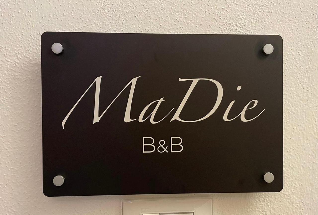 B&B Madie กัสเตลซาร์โด ภายนอก รูปภาพ